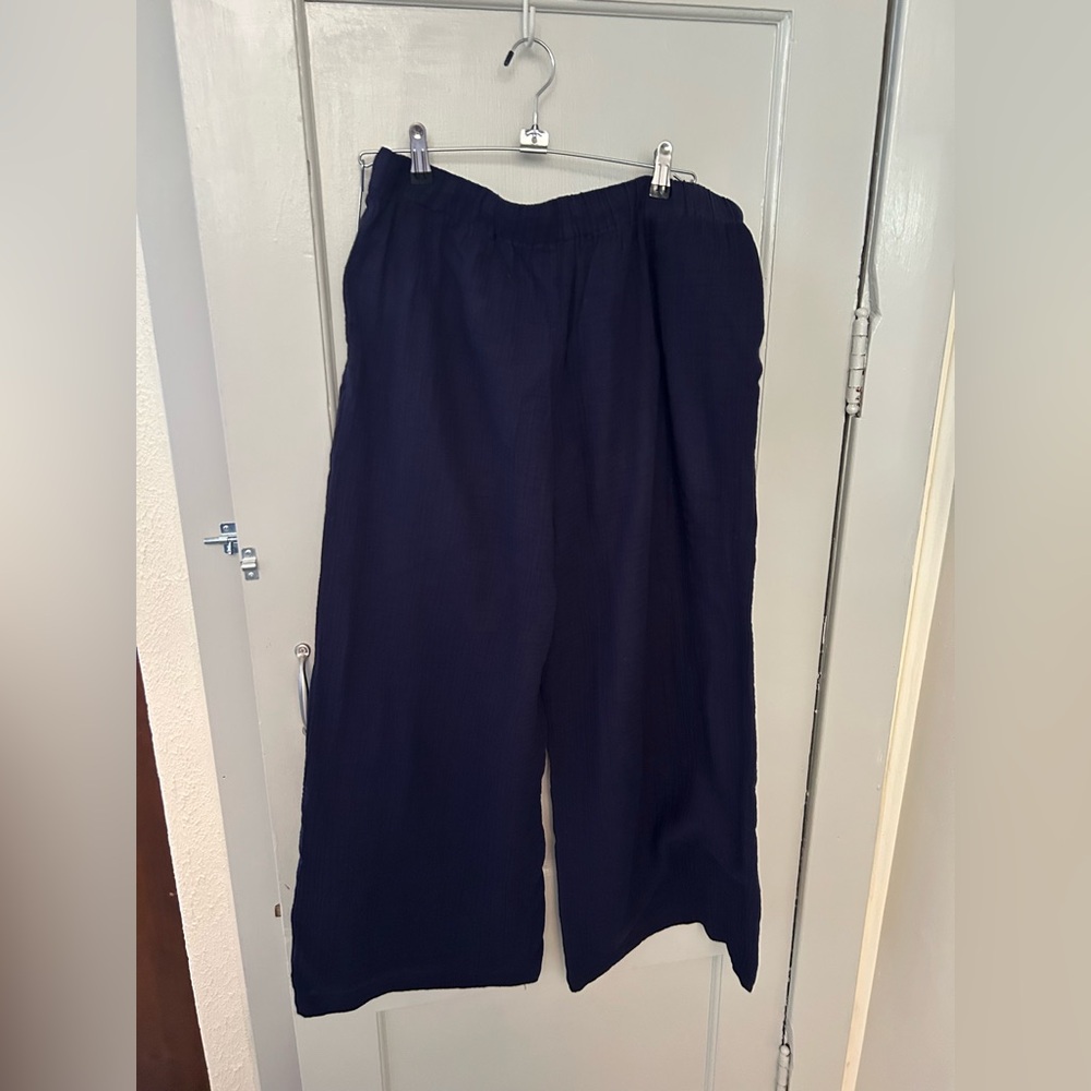 Elegant Navy Blue Women's Wide Ankle Pants